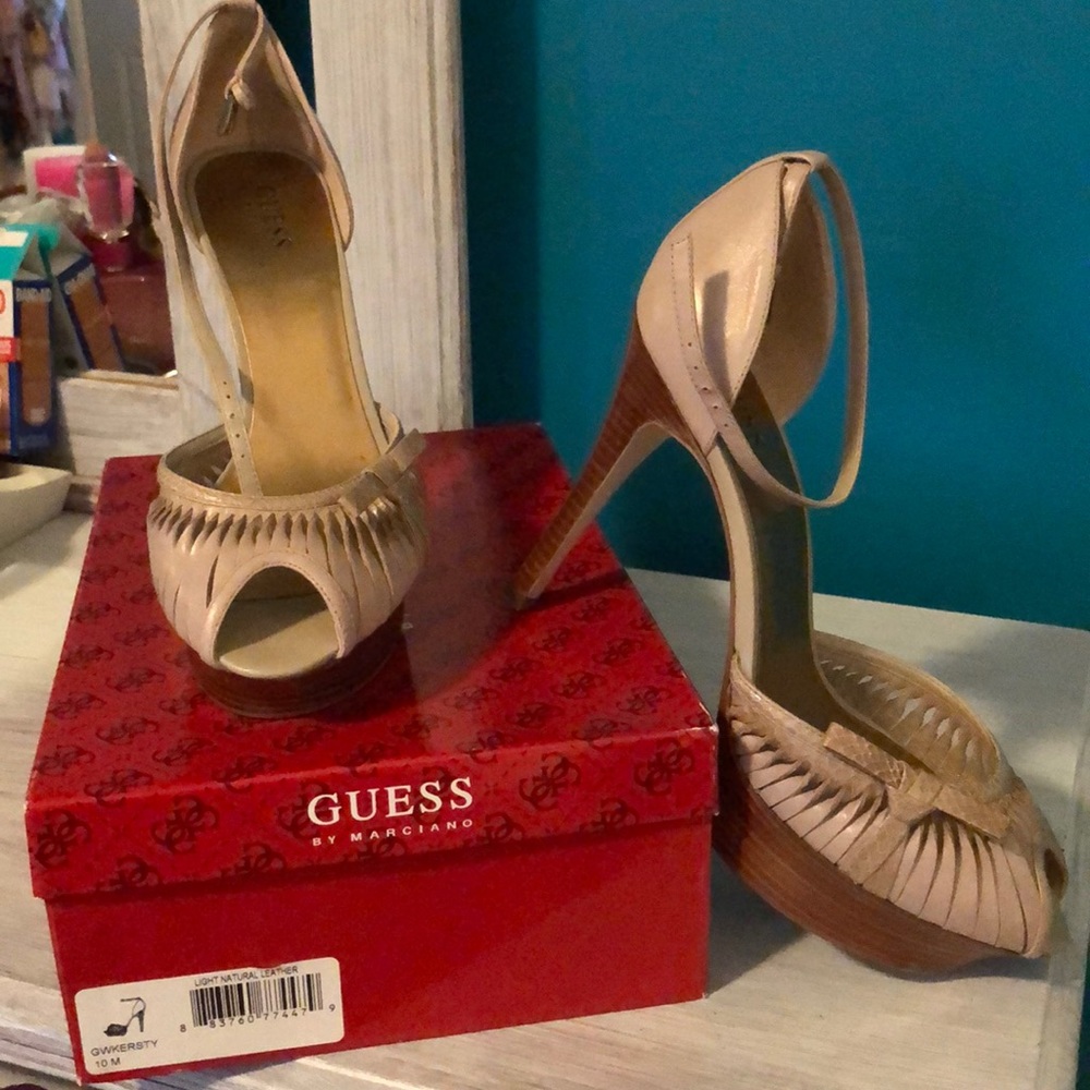 Sky High Guess Heels, Size 10.